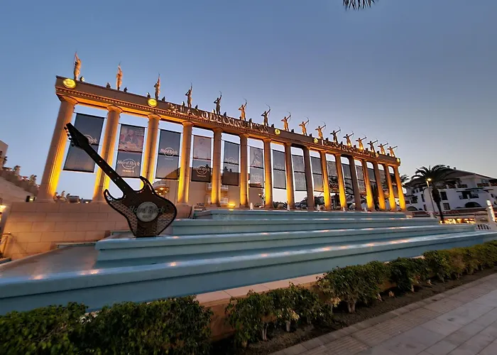 度假居 Duplex Parque Santiago 2 Close To Pool, Sea + Beach, Central, Wifi, Heated Pool 美洲海滩