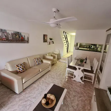 Duplex Parque Santiago 2 Close To Pool, Sea + Beach, Central, Wifi, Heated Pool 플라야데라스아메리카스